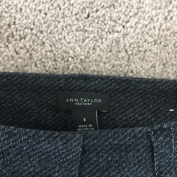 Ann Taylor size 8 grey straight leg dress pants - Picture 3 of 5